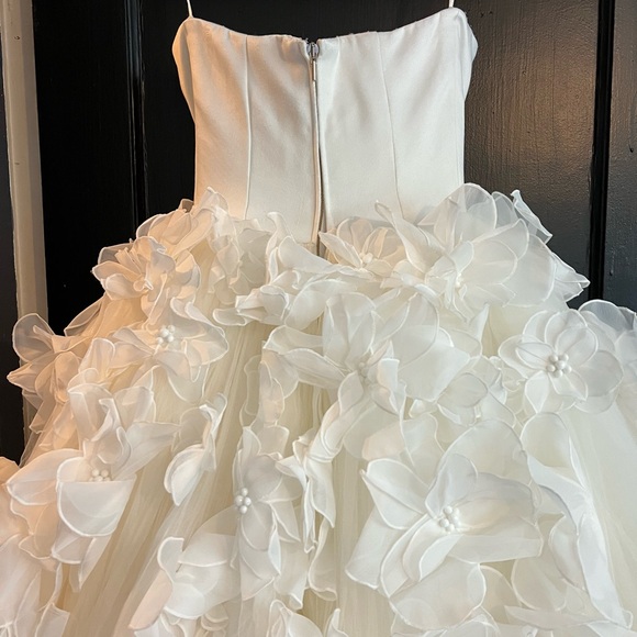 FLOWERBOMB GOWN | Viktor & Rolf wedding dress- size 2- 4 - Picture 10 of 10